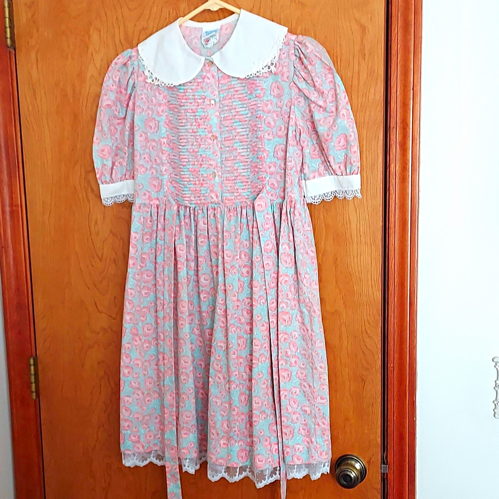 Vintage Bonnie Jean Girls Size 12 Floral Fit & Flare Peter Pan Lace Puff Dress